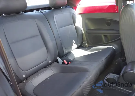 2015 Volkswagen Beetle 2.0L Tdi из США, поврежденный, VIN 3VWJA7AT2FM640667